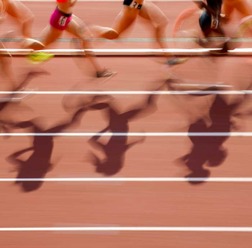 【丸亀ハーフマラソン2024】「1時間切り」の日本新記録へ　駒大・篠原と相澤世代の“プロランナー”が最有力候補の理由