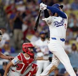 【MLB】大谷翔平、3試合ぶり“技アリ”34号アーチでベース踏み忘れる一幕も　「10月はもっとよくなる」と米メディア歓喜