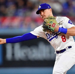 【MLB】ド軍が大量ビハインドで“珍継投”　遊撃手→二塁手の野手リレーに現地記者が反応「投手陣は問題を抱えていない」