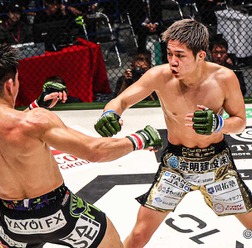 【RIZIN】「18歳とは思えない……」秋元強真、SB元世界王者の“怪物”狩り達成　元K-1王者も大絶賛「距離感が抜群にいい」