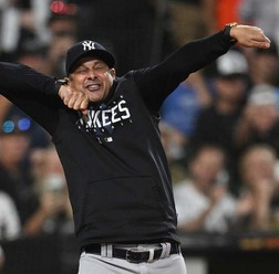 【MLB】“3年連続退場王”ヤ軍ブーン監督はチャレンジ成功率も昨季トップ　各球団指揮官の「采配成績」は？