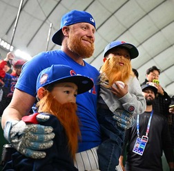 【MLB】「素晴らしい瞬間だった」カブスの40歳ベテラン野手、ファンへの“神対応”を米メディアが絶賛　動画は1日経たずに9万いいね超えと大バズり