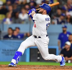 【MLB】球界席巻の「魚雷バット」……ドジャースのマンシーも「ワクワクする」と採用へ前向き　米放送局「ド軍複数の選手が注文した」と伝える