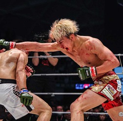 【RIZIN.50】鈴木千裕のサイン入りグローブが“18.7万円”で落札　萩原京平が15.1万円、パク・ソヨンが17万円、今大会最高額は……