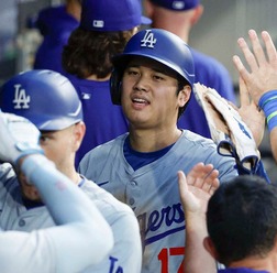 【MLB】父になった大谷翔平、米記者は打撃不振に懸念示すも……ベッツとテオスカーは「ショウヘイなら大丈夫」と太鼓判