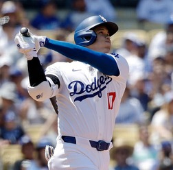 【MLB】大谷翔平、“激走”内野安打で今季7度目猛打賞も……ドジャースは計5安打で3連敗　菊池雄星との花巻東対決は3打数2安打