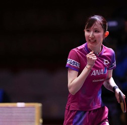 早田ひな、エースが貫録ストレートでルーマニアの世界77位撃破　日本女子は全選手がシングルス初戦突破【世界卓球2025】