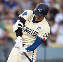【MLB】大谷翔平、初回に続く右安打で今季19度目のマルチ達成　ド軍の大量リードに貢献、23号で月間最多本塁打更新