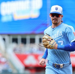 【MLB】GG賞遊撃手、ウィットJr.の“超人キャッチ”が凄すぎる「スーパーマンのようだ」　公式絶賛の横っ飛び「鳥でもない、飛行機でもない」