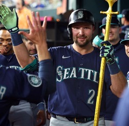 【MLB】“本塁打単独トップ”捕手ローリー、大谷翔平やジャッジとのアーチ競演を問われ「彼らは本当に素晴らしい選手だから……」