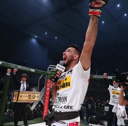 【超RIZIN.4】朝倉未来にクレベルが“一本勝ち”での連勝宣言　大晦日でのベルト奪還を視野にタイ修行へ「朝倉、ボコボコあなた」