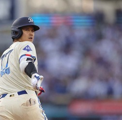 【MLB】「ショウヘイの今夜2本目」大谷翔平、右中間へ驚愕の“163キロ25号”　今季3度目マルチ本塁打に公式脱帽