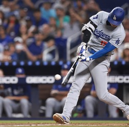 【MLB】大谷翔平、低めシンカーを“技アリ軽打”の左前打で先制点の口火　3試合連続安打も……豪雨で試合中断