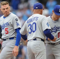 【MLB】「いつものフリーマンじゃない」「投手陣の方が懸念」　地元メディアが急失速のドジャースについて激論