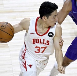 【NBA】河村勇輝、ブルズと2Way契約で高まる評価「勤勉さと創造性が称賛」　“神様”もプレーの名門で勝ち取った信頼に地元メディアも注目