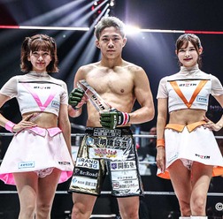 【超RIZIN.4】狂気の19歳・秋元強真、元ブラックローズ赤田をリアネイキッドチョーク葬後に萩原京平へ挑戦状「大晦日、この雑魚を相手に」