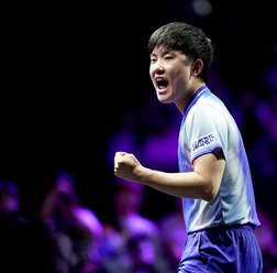 張本智和、日本開催初陣での勝利に「1勝を届けることができて嬉しい」　2回戦はパリ五輪因縁の相手も8強誓う【WTTチャンピオンズ横浜】