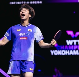 戸上隼輔、23時過ぎの戦い制した“ファイター”が観客へ感謝　4強入りへ世界2位の中国勢に挑む「熱い試合をできたら」【WTTチャンピオンズ横浜】