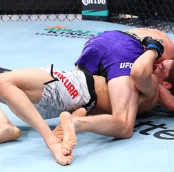 【UFC】朝倉海の2連敗に衝撃走る……「修羅いや、魔境だな」　RIZINファイターらが反応「押してたのにまじか」