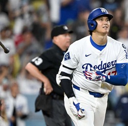 【MLB】大谷翔平、終盤劣勢から“182キロ”今季50号アーチ　2年連続の節目はルースらに続く「史上6人目」