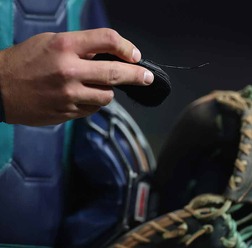 【MLB】捕手がサインを出す時代はもう終焉？　マーリンズが“斬新すぎるピッチコム活用”に手応え「今こそ導入に最適」