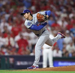 【MLB】大谷翔平、“歴史的PS二刀流デビュー”で6回9K3失点の粘投　最速163キロに敵地驚愕、テオスカーが値千金逆転弾