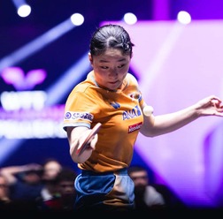 張本美和が40歳ベテランとの初対戦にストレート勝ち 波乱続く女子シングルス、日本の17歳が優勝争いに名乗り【WTTチャンピオンズ・モンペリエ】