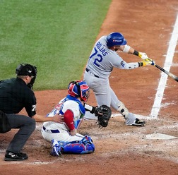 【MLB】崖っぷちドジャース、ロハスが最終回に起死回生の同点ソロアーチ　山本由伸が2連投でマウンドへ