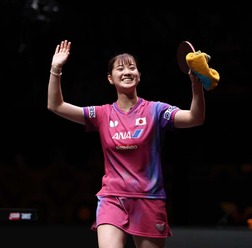 「ナガサキが壮大なカムバック」長﨑美柚が伊藤美誠に見せた“1－3”からの大逆転　快進撃のサウスポーを大会公式が称賛【WTTファイナルズ香港】