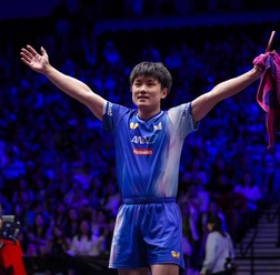 「世界1位が3連敗」張本智和、圧巻の林詩棟撃破に中国メディア驚愕　大会公式も決勝進出のエースを称賛「大きな役割」【卓球・USスマッシュ】