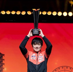 張本智和、悲願のチャンピオンズ初Vで世界4位に浮上 WTTが称賛「エンターテイナーでチャンピオン」 2026年の再戴冠にも期待「再び世界で輝く」