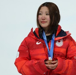 【ミラノ五輪】スノボ銅の小野光希、メダルを実感「積み重ねがギュッと詰まった重み」……4年前は9位に終わり悔し涙