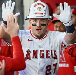 【MLB】トラウトが本職の“中堅手復帰”へ「両翼より負担が少ない」 首脳陣も全面バックアップ「全盛期の姿を追いかけるのではなく……」