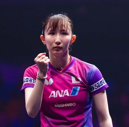 早田ひな、初対戦の中国勢とフルゲーム熱戦も逆転勝利　世界40位と3度のデュースの激闘制したサウスポーが3回戦進出【シンガポールスマッシュ】