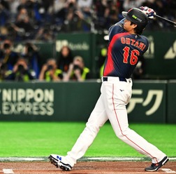 【WBC2026】侍ジャパン、大谷翔平の“188キロ”右翼線二塁打で好機を演出　山本由伸が初回無失点の立ち上がり
