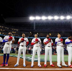 【WBC2026】弱冠22歳がロッカーでスター軍団に熱い檄…“ドミニカの本気”が伝わる鼓舞シーンが話題　激戦翌日も休日返上で練習実施