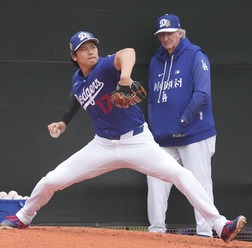 【MLB】「本気でCY賞を狙うなら……」大谷翔平の今季初登板は開幕3戦目か　「スキーンズと同等のペースが必要」と米メディア