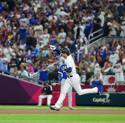 【WBC2026】大谷翔平、アクーニャJr.に被弾直後“183キロ”同点アーチ 地元メディアも大興奮「相変わらず素晴らしい」