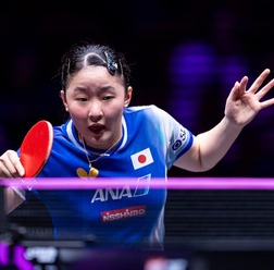 張本美和、世界5位・蒯曼とのフルゲーム激闘制し3度目の正直 17歳の“全日本女王”が中国撃破で悲願の初優勝【WTTチャンピオンズ重慶】