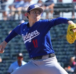 【MLB】佐々木朗希、突如乱れて3者連続四球……改善しない制球難にロバーツ監督も苦言「もっと早く修正を」