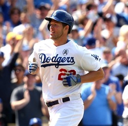 【MLB】引退したカーショー、キャリア唯一の本塁打「25歳の爆速スイング」を公式がプレーバック　決勝アーチで開幕完封勝利を“自援護”