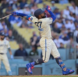 【MLB】ド軍の会心勝利を公式が称賛　決勝弾のテオスカーは「毎回大量得点を狙う」　ロバーツ監督は「素晴らしい」と先発陣に高評価