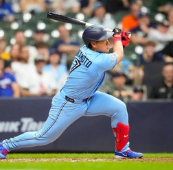 【MLB】ブルージェイズ指揮官、4試合ぶり安打の岡本和真に注文「もっと大胆に、もっとアグレッシブに」　“原点回帰”を求める