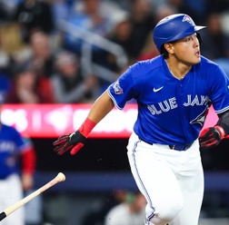 【MLB】ブルージェイズ、苦戦の原因は「ビシェットの穴」と米メディア　代役の岡本和真にも言及「最低限の働きはしているが……」