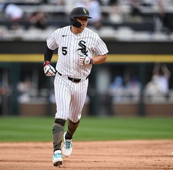 【MLB】村上宗隆、驚異の16・17号連発で「シカゴを駆け抜ける!」 現地識者も感嘆、メジャー自身初の2発でジャッジ超え