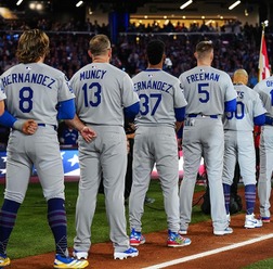 【MLB】何があった? ドジャース、一度発表したスタメンを1時間後に変更 スミスとパヘスの打順を入れ替え……SNSでは考察も