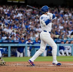 【MLB】「オオタニが先頭打者弾」大谷翔平、“侍ジャパン対決”で圧巻9号に本拠地熱狂 現地記者が菅野智之への好相性ぶりに注目