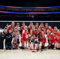 バレー女子日本代表、フランス相手の逆転白星は「素晴らしい開幕戦」　最多18得点の佐藤淑乃を仏紙が称賛「サトウが試合を支配」