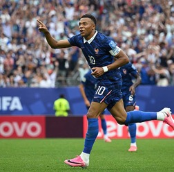 仏代表ムバッペが狙う“史上初”の偉業とは? 27歳で到達した驚異の100試合60得点40アシスト、伝説超えへ高まる期待【北中米W杯】