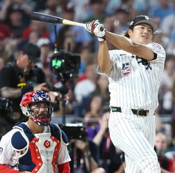 【MLB】村上宗隆、HRダービー1回戦敗退でも……出場賞金「約2400万円」　優勝の24歳ウォーカーは“年俸超え”のアメリカンドリーム
